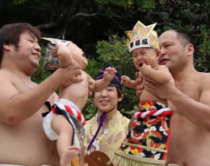 元気に育って　葉山町で泣き相撲