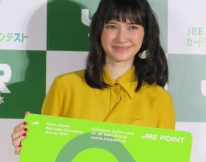 市川紗椰　交際報道以来初の公の場も、報道陣の質問に無言貫く