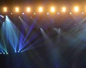 「うちの事務所はチーム」屋良朝幸が語るジャニーズたち