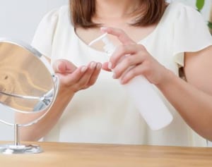 アラフィフは月平均6千円…女性は美容にいくらかけている？