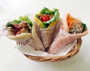 ナンだこの食感、限定パン　平塚、学生と老舗が協力し新商品