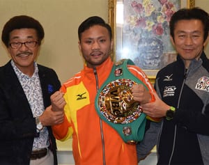 比嘉大吾「怖かった」　脱水気味で地に足つかず　ボクシング初防衛