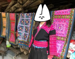 中国の秘境「長髪村」でホンヤオ族に出会う