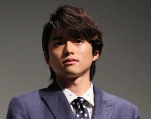 注目イケメン俳優・白洲迅「理想のデートは食べ歩き」