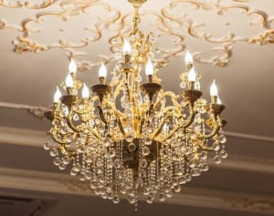 セミナー1回で100万円…SNS駆使する「スピリチュアル詐欺」の手口