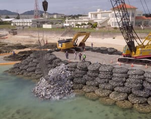 着工、大統領来日のタイミングに　辺野古新護岸　沖縄県は「印象操作」