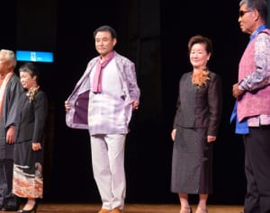 古い着物を洋服に　豊見城・文化祭で２０着お披露目
