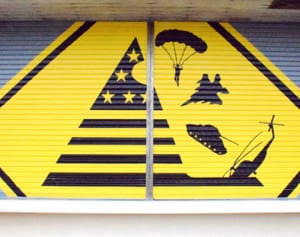 岡本さん作品を非公開に　「イチハナリアート」で事務局　「離島振興にそぐわず」