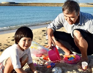 師走前なのに…夏日　沖縄県内各地２５度超え