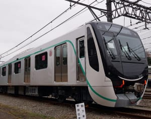 東急田園都市線新型車両公開　空気清浄機導入