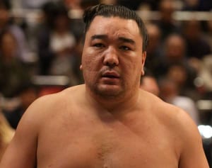 日馬富士　10年来の恩人が語った引退会見当日の“深夜の電話”