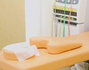 人間関係が原因にも…「腰痛」原因とメカニズムを医師が解説