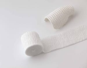 亀梨和也　指が青黒く変色…ギプス外し臨んだ骨折後の激痛ロケ