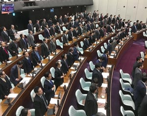 発言続け議会混乱「共産猛省を」　神奈川県議会