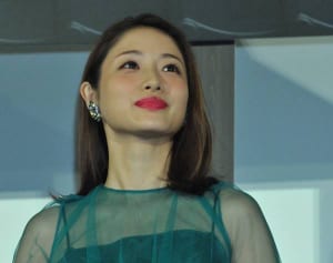 石原さとみ 絶大な女性支持の秘訣は「可愛さ」よりも「強さ」