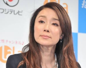 浅野ゆう子が57歳の結婚決断…なぜ熟年婚がいま盛況なのか？