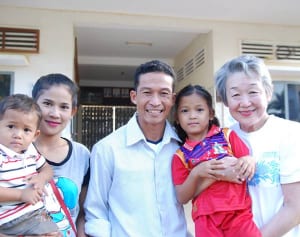 「国境なき子どもたち」会長寺田朗子さん“8万人の子の母として”