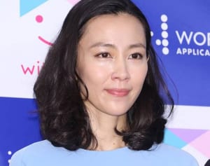 木村佳乃　坊主頭に体当たりロケ…断らない姿勢に評価急上昇