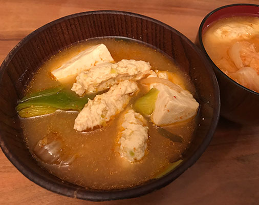 アジア風辛味噌鍋（辻仁成「ムスコ飯」第158飯レシピ）