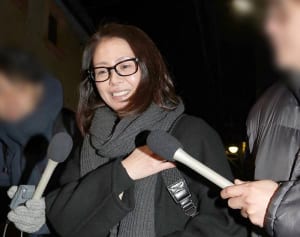 小泉今日子　亡き姉の墓前へ…略奪愛公表の裏にあった極秘報告