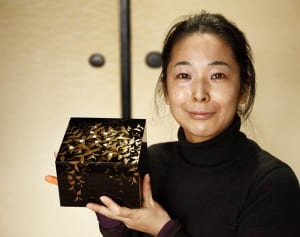 「京漆器」作る女性伝統工芸士語る「手間かけた“本物”の魅力」