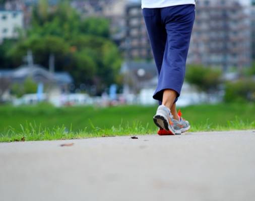 「1日最大8千歩」で病気予防に！歩くのはなぜ体にいいのか