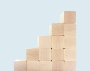 「自由に使える100万円」で始める安全、安心「つみたてNISA」