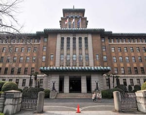 中学教員7割が過労死ライン　全校でカウンセラー配置へ