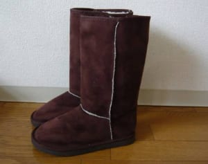 冬の定番「ムートンブーツ」を色むらさせずに自宅で洗おう！