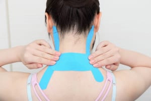 メダリストもサポートする「キネシオテープ」自宅での使用術
