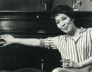 『越路吹雪物語』じわじわ人気に…友人が明かす彼女の真実