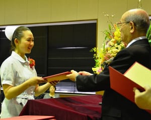 閉校で最後の卒業式　小田原看護専門学校