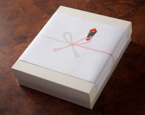 実は由緒正しくない伝統たち…「お歳暮」は「お中元」の便乗だった！