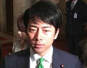 小泉氏「自民も怒んなきゃ」　森友文書改ざん問題