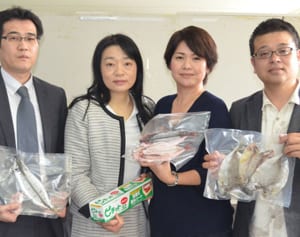 カラフル熱帯魚が干物に　沖縄県産、特殊シートで色、味保つ　東京海洋大など19年度事業化目指す