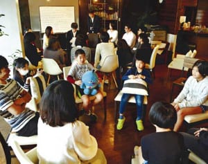 人はなぜ「わからない」って言えない？大人と子どもが一緒にてつがくカフェで考えた