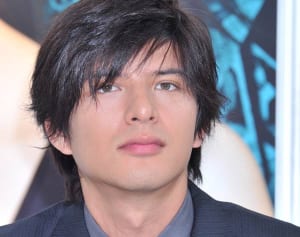 城田優が菊田一夫演劇賞を受賞、ファンから祝福の声相次ぐ