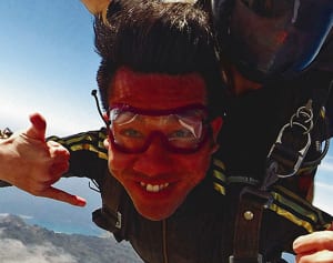 社員の“夢”かなえてます　琉球補聴器　「喜瀬別邸で宿泊」「介護車両がほしい」