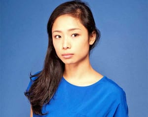 フランス演劇界の大舞台へ　病気越えて才能開花　沖縄出身の外間結香さん