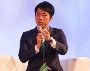 自民・小泉氏「うんざり」　加計や日報問題で