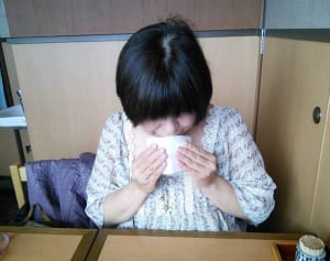 大声な“オッサンくしゃみ”の人のための「正しいくしゃみ法」