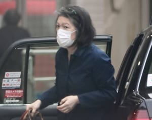 金銭問題続く小室圭さん母　パートにタクシー出勤で往復2千円