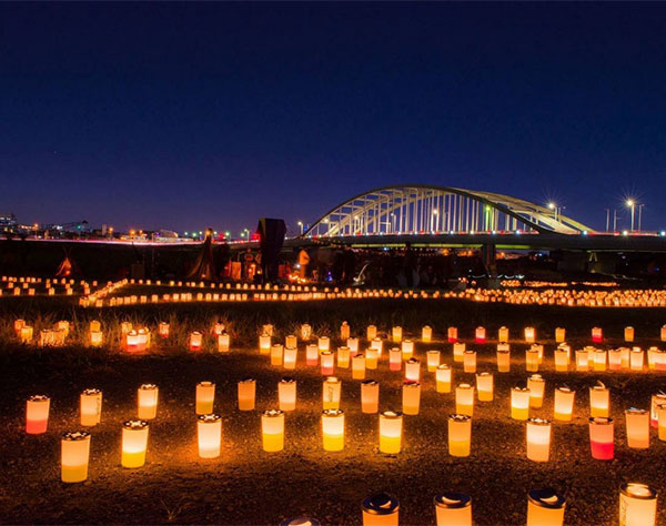 多摩川にスローな夜を　駒沢大生発案で12日開催、キャンドル2千本超彩る