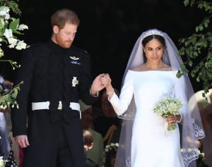 メーガン・マークルのブーケは無名戦士の墓に