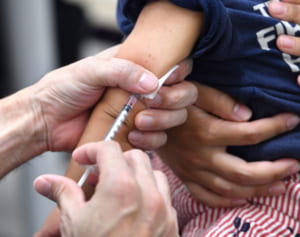 患者全員回復の見通し　はしか、来月中旬にも終息へ