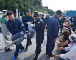 辺野古ゲート前で連日繰り返されていること