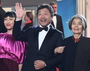 是枝裕和監督の下積み時代支えた母　ケーキ工場でパート続けた