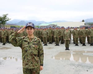 陸上自衛隊初の女性連隊長「部下がいたから逃げなかった」