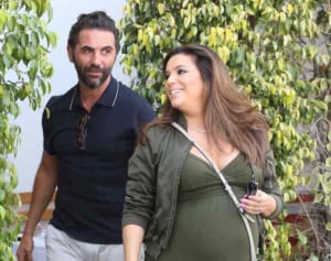 『デス妻』エヴァ・ロンゴリアが第一子を出産