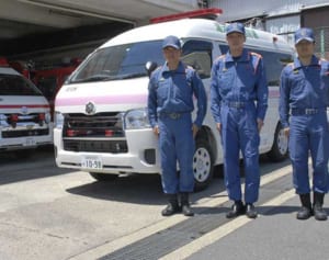 妊婦の「安心」乗せて　搬送サービス快走